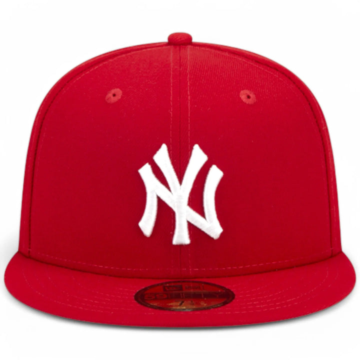 New Era Men 59Fifty NY Yankees Evergreen Side Patch Fitted (Red White)