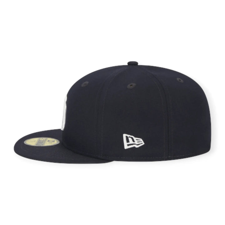 New Era Men 59Fifty NY Yankees Evergreen Side Patch Fitted (Navy White) New Era