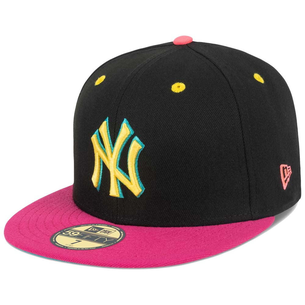 New Era Men New York Yankees Fitted Subway (Black pink)