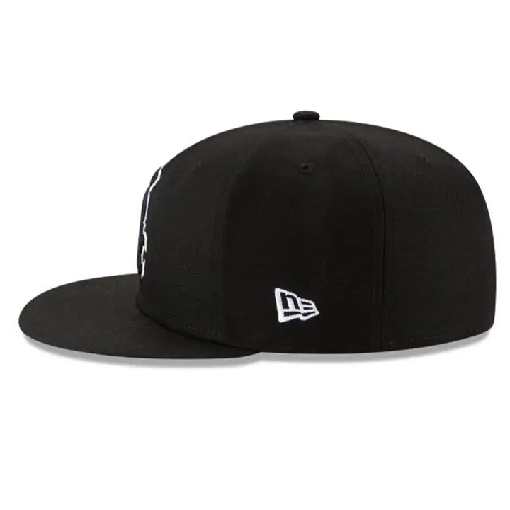 New Era Chicago White Sox Black Outline 59FIFTY Fitted Hat-Nexus Clothing