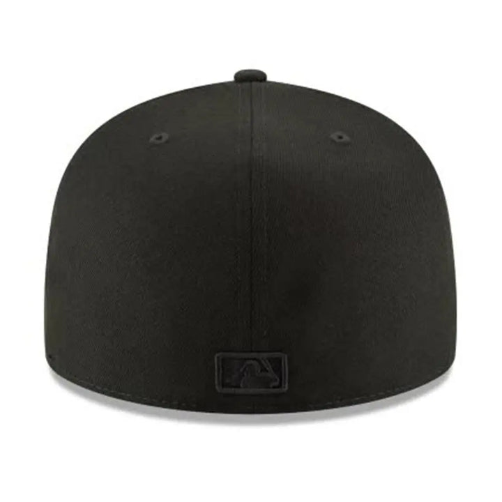 New Era Chicago White Sox Blackout Basic 59FIFTY Fitted Hat-Nexus Clothing