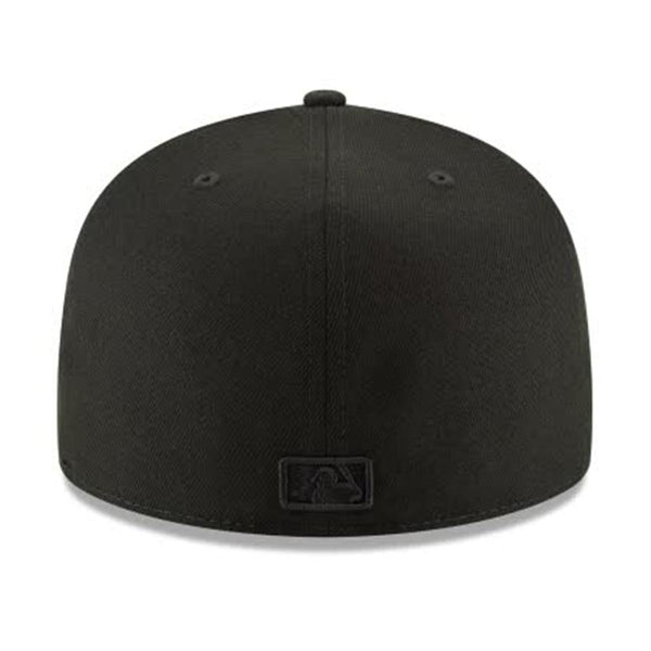 New Era White Sox Blackout 59FIFTY Fitted Cap