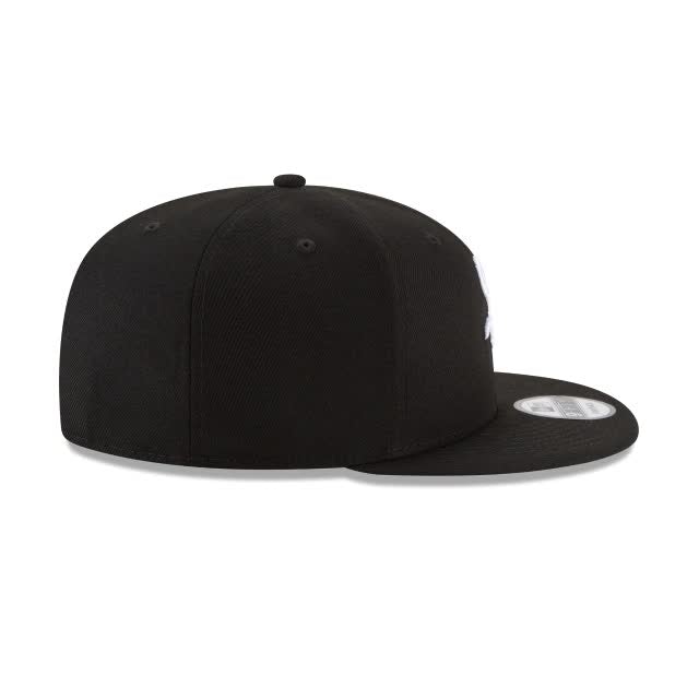 New Era Chicago White Sox MLB Basic 9Fifty Snapback Black-Headwear-New Era-Black-OneSize- Nexus Clothing
